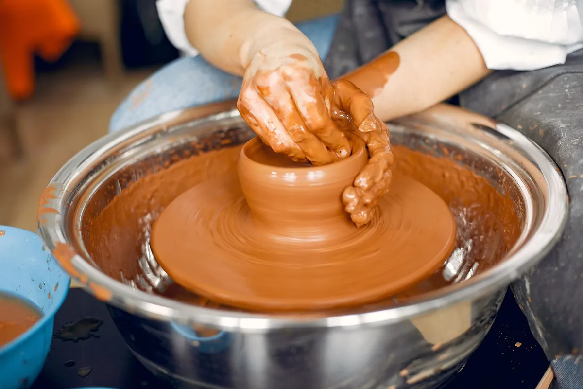 How to Start a Pottery Hobby at Home: Studio vs Community Kiln Options